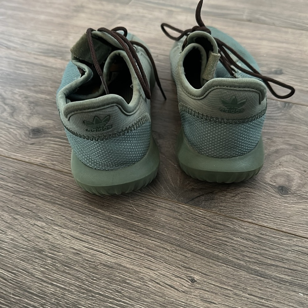 Green Adidas Boy Sneakers size 1 - Picture 3 of 5